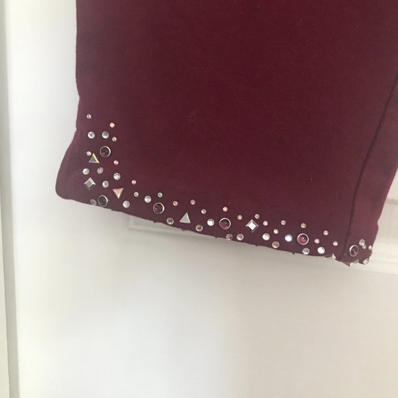 DREAM JEANNES: RED BURGUNDY JEANS WITH RHINESTONE TRIM SIZE XL SHORT - Picture 2 of 2